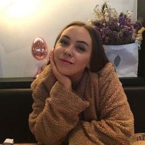 Meet your Posher, Alicia